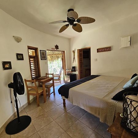 Kudehya Guesthouse تريجر آيلاند بيتش المظهر الخارجي الصورة