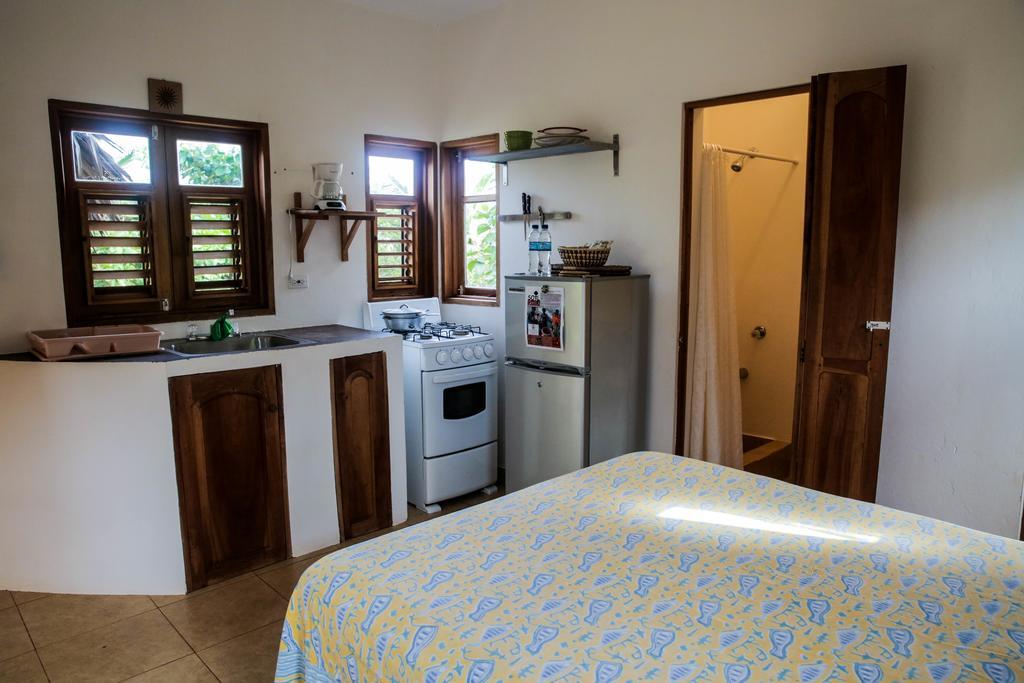 Kudehya Guesthouse تريجر آيلاند بيتش المظهر الخارجي الصورة