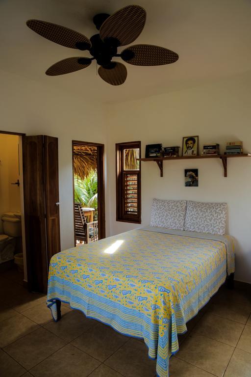 Kudehya Guesthouse تريجر آيلاند بيتش المظهر الخارجي الصورة